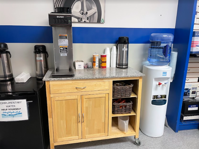 Dealership gallery photo 4